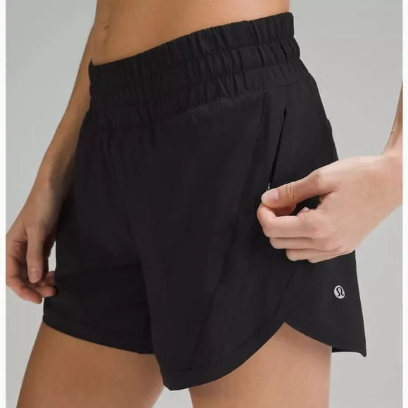 Lululemon Women’s High Rise Shorts - Picture 2 of 8